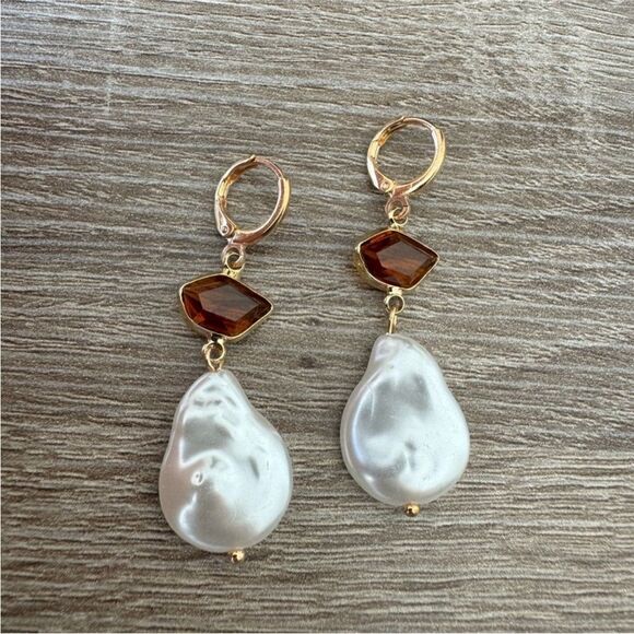 Anthropologie Jewelry - Pearl drop earrings N424